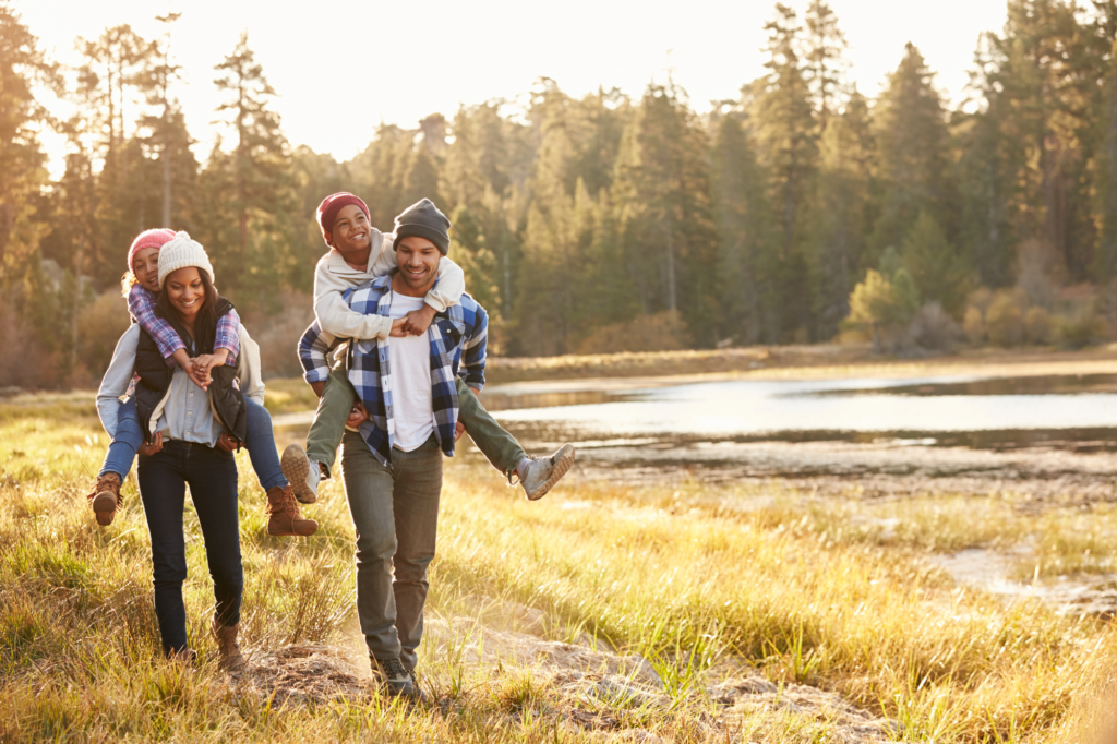 Couples and families enjoying their retreat at Lake Superior rentals